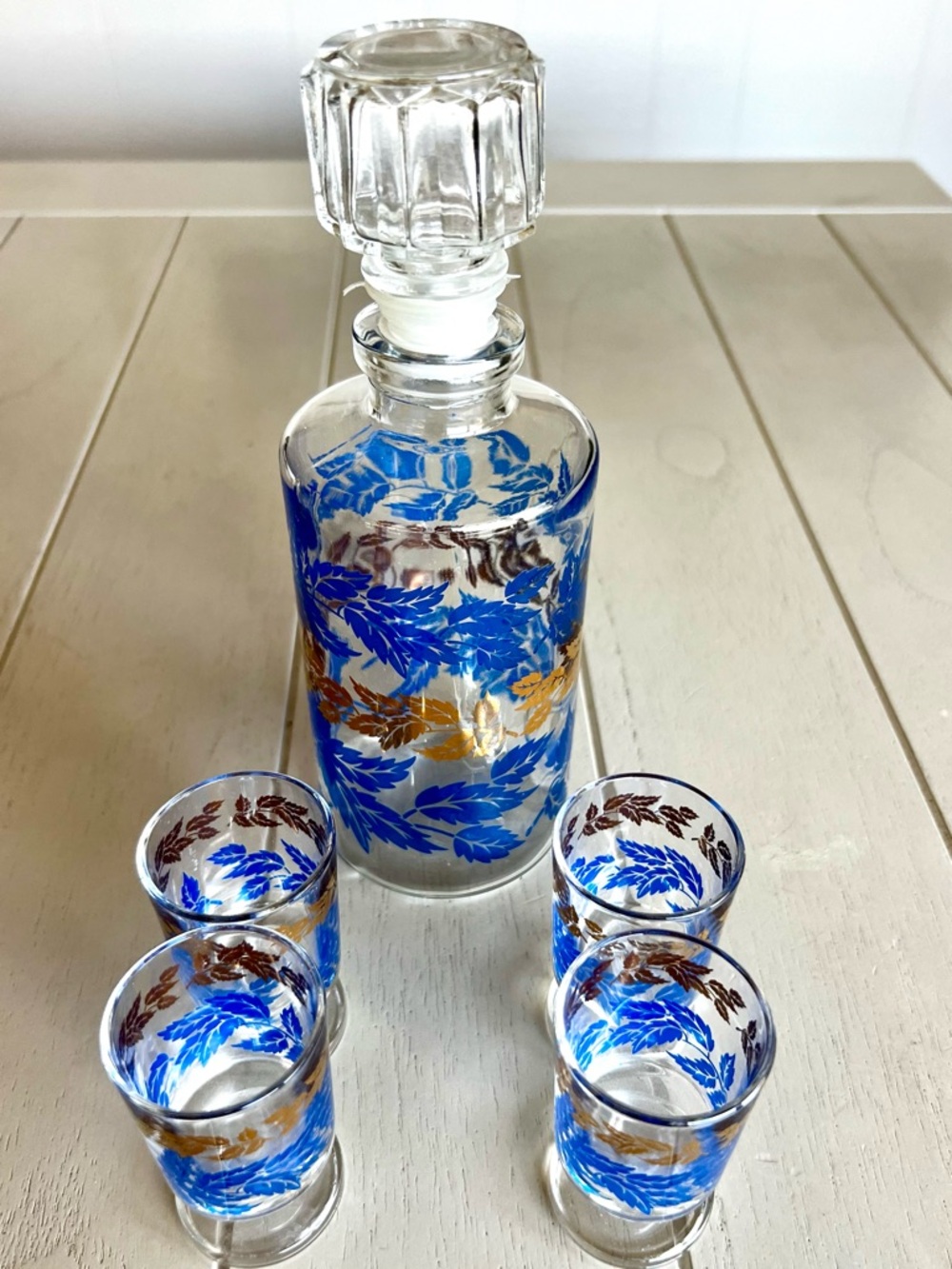 Luminarc Blue and Gold Leaf Glass Decanter Set - Picture 4 of 5
